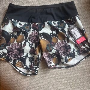 Oiselle Long Roga Shorts, 4, NWT